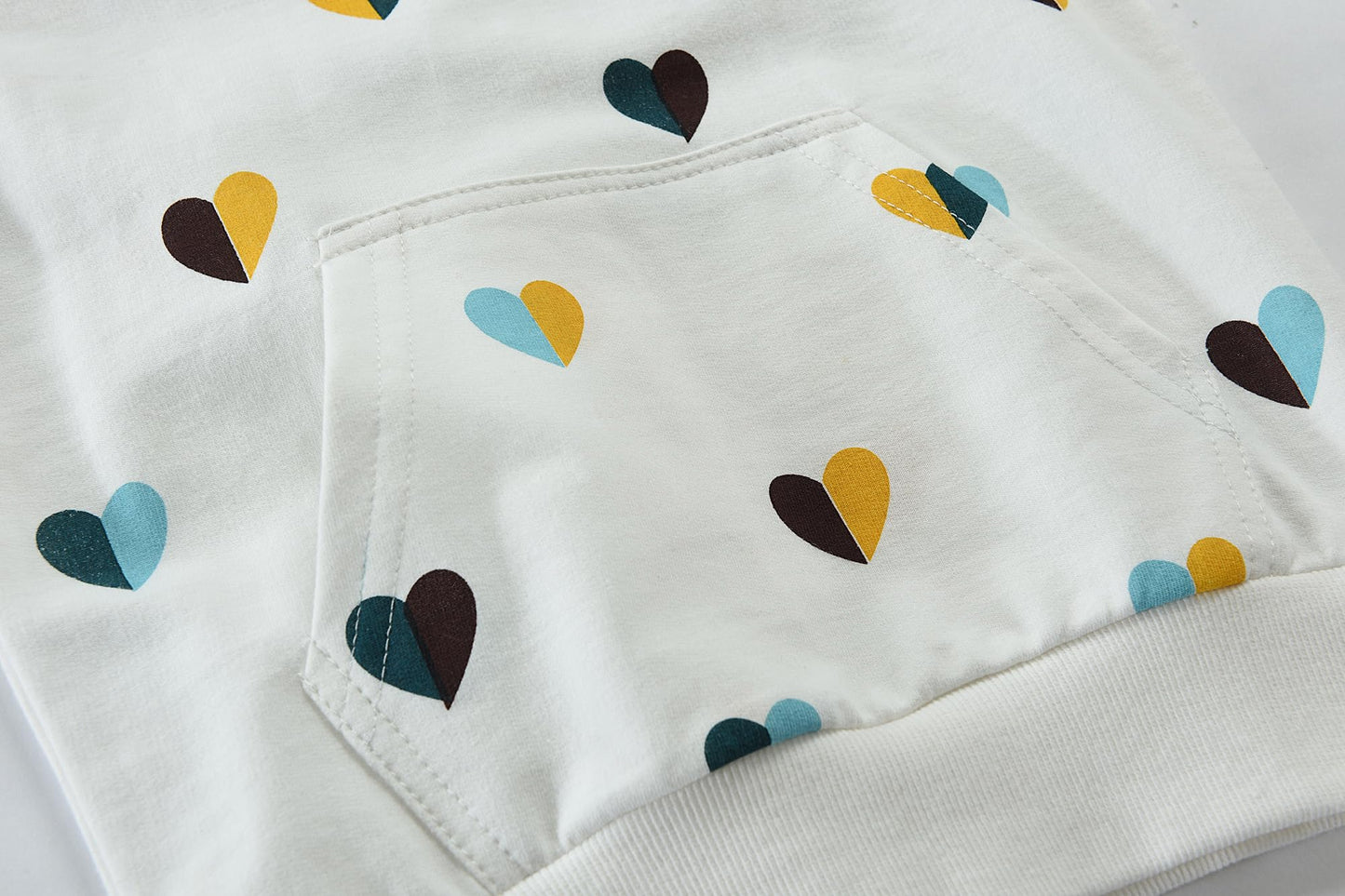 Tkria Toddler Girls Hoodies Heart Sweatshirt for Kids Casual Pullover Fleece Sweater Long Sleeve Shirts Winter Outwear Size 2-7T