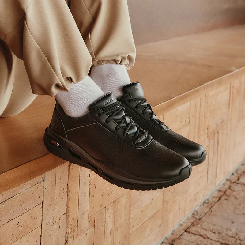 Skechers Men’s ARCH FIT Leather Sneakers