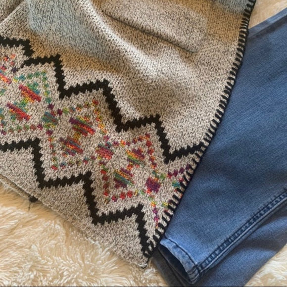 Rock Springs Tribal Print Hooded Cardigan Sweater in Grey