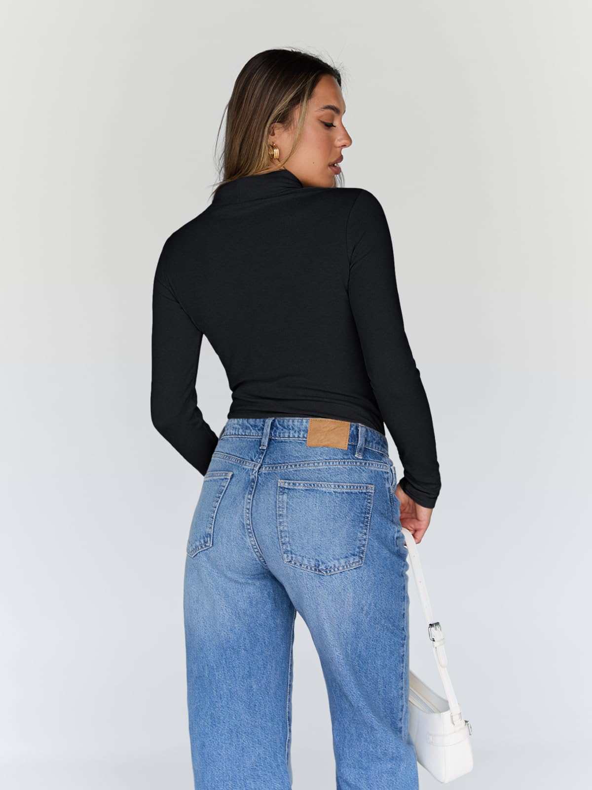 Trendy Queen Women's Turtleneck Long Sleeve Shirts Fall Fashion BasicThermal Underwear Tops Winter Clothes 2024 Black M
