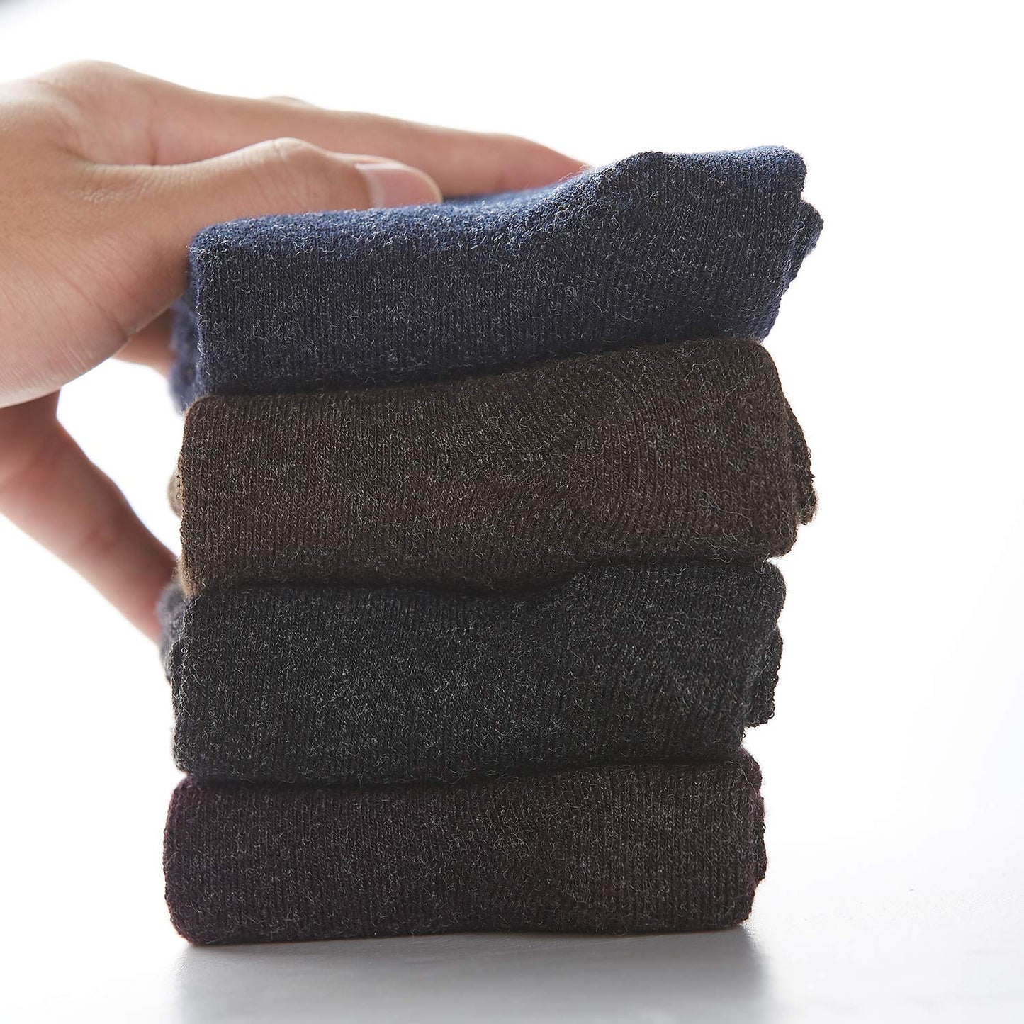 NinetoFiveLife Pack of 4 Womens Wool Socks Winter Hiking Socks Thick Merino Wool Knit Outdoor Recreation Socks Warm Soft and Comfortable