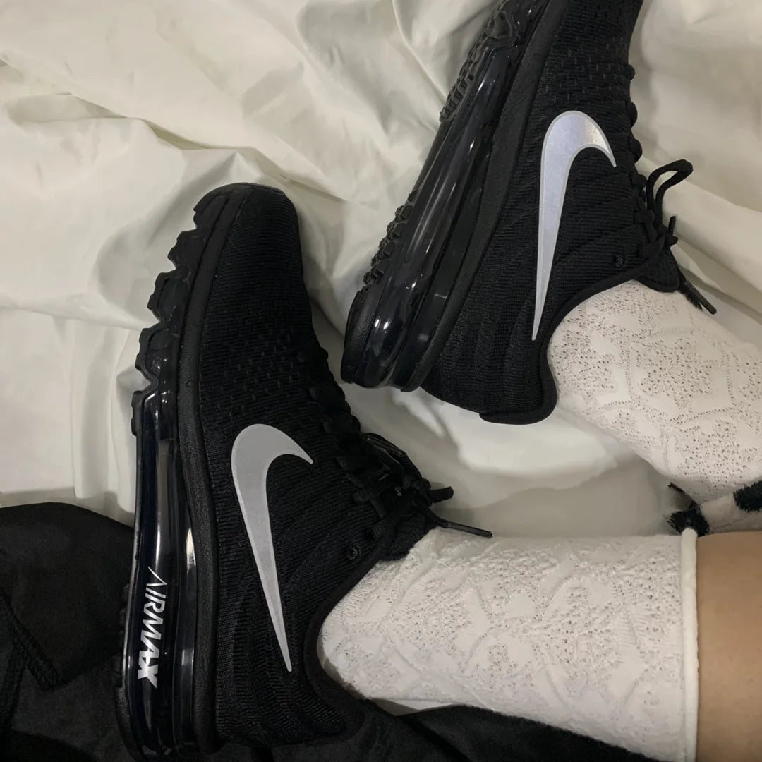 Nike Air Max 2017 Low Top Casual Shoes