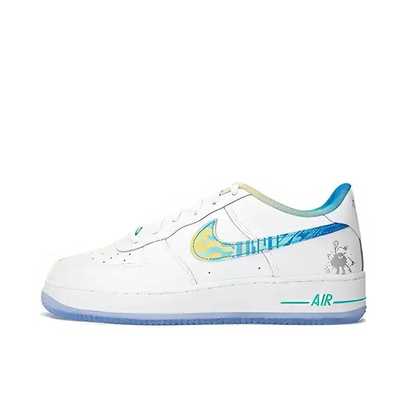 Nike Air Force 1 Cushioned Board Shoes in Yellow