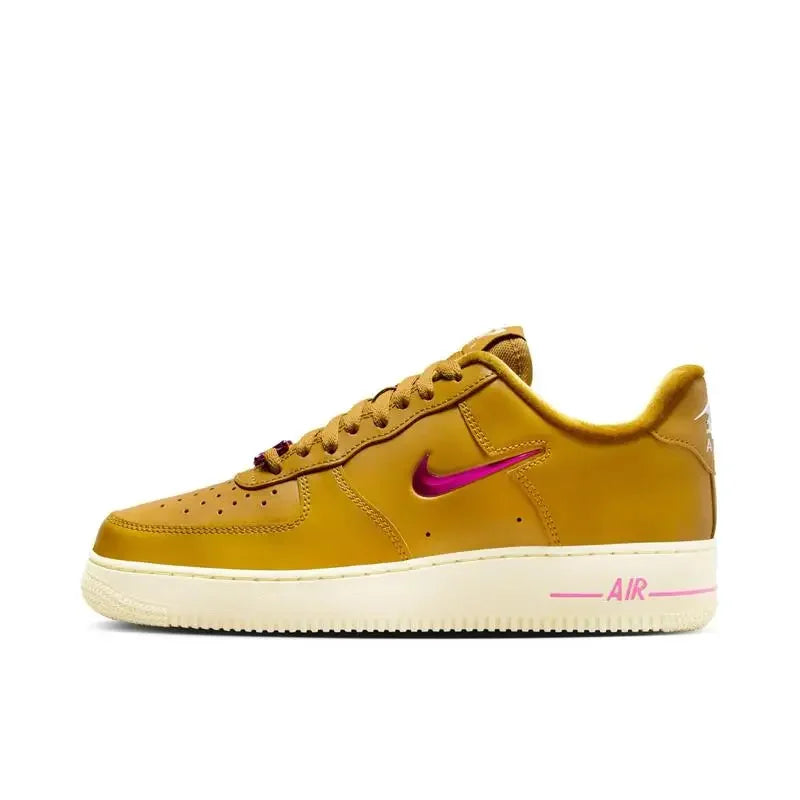 Nike Air Force 1 Cushioned Board Shoes in Yellow