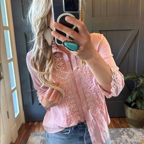 Stellan Lace Mock Neck Blouse in Pink