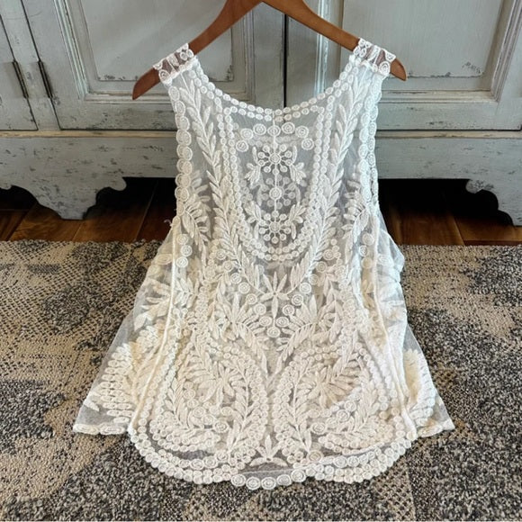 White Lace Sleeveless Blouse Tank