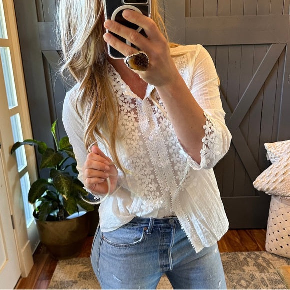 Stellan White Lace Mock Neck Blouse